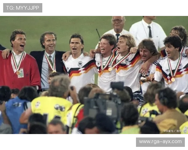 贝肯鲍尔欧洲杯：自由人统治赛场